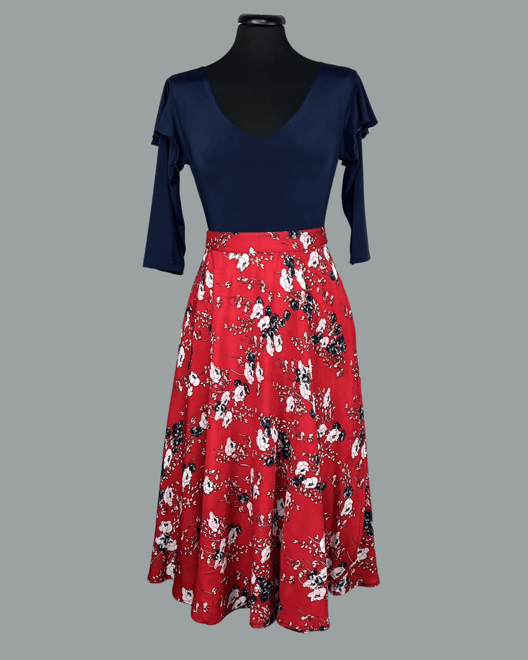 Piros alapon áfonya virág + Dressz 008